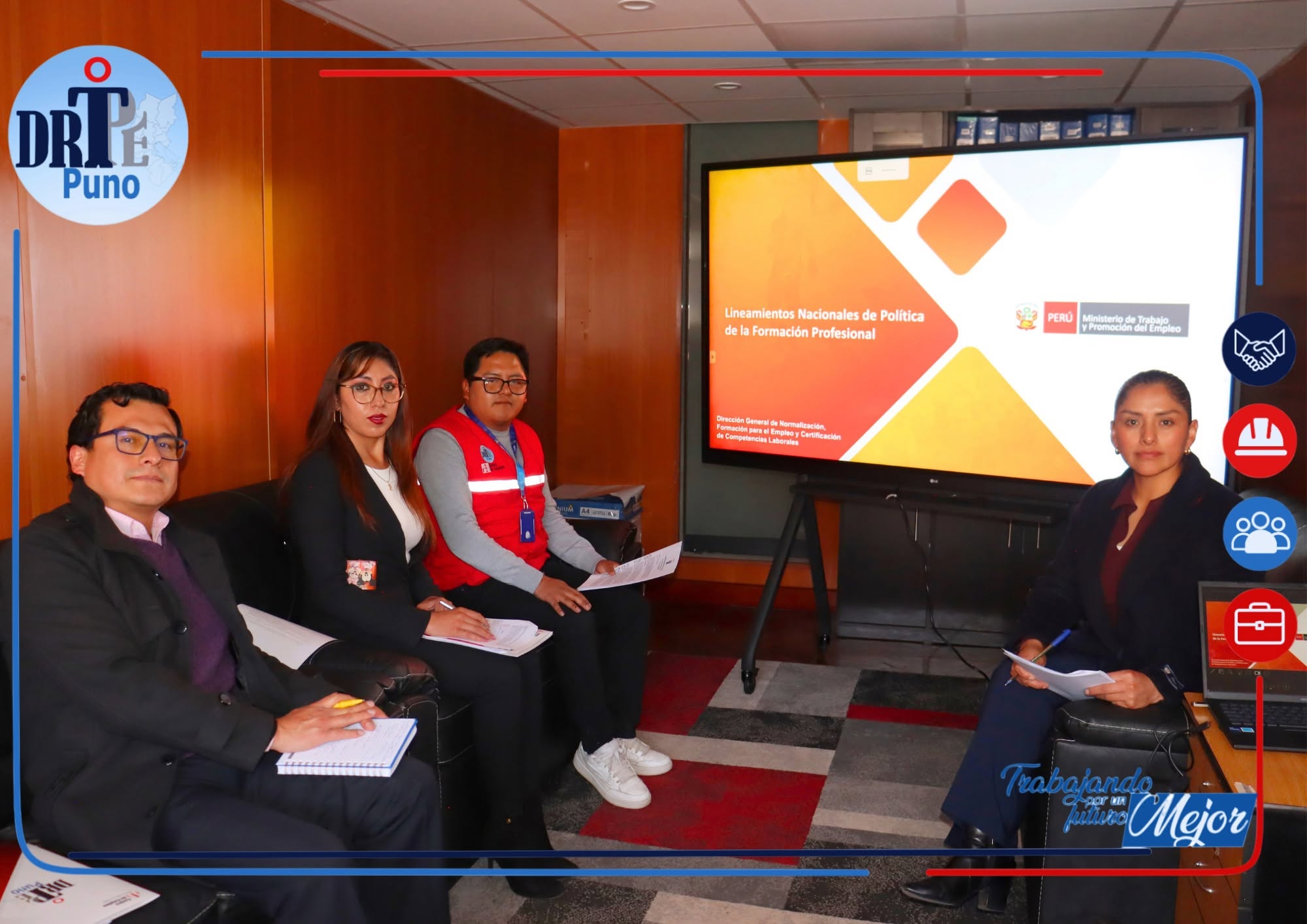 𝐏𝐔𝐍𝐎 𝐈𝐌𝐏𝐔𝐋𝐒𝐀 𝐀𝐑𝐓𝐈𝐂𝐔𝐋𝐀𝐂𝐈𝐎́𝐍 𝐃𝐄 𝐋𝐀 𝐅𝐎𝐑𝐌𝐀𝐂𝐈𝐎́𝐍 𝐏𝐑𝐎𝐅𝐄𝐒𝐈𝐎𝐍𝐀𝐋 𝐂𝐎𝐍 𝐋𝐀𝐒 𝐍𝐄𝐂𝐄𝐒𝐈𝐃𝐀𝐃𝐄𝐒 𝐃𝐄𝐋 𝐌𝐄𝐑𝐂𝐀𝐃𝐎 𝐋𝐀𝐁𝐎𝐑𝐀𝐋